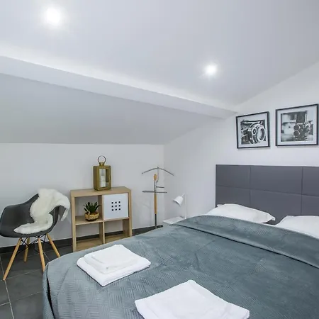 L'appartement Parfay Apartman *